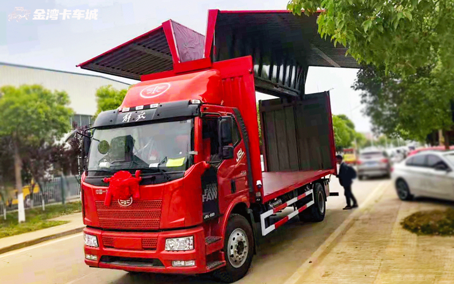 一汽解放J6L單橋6.8米飛翼車