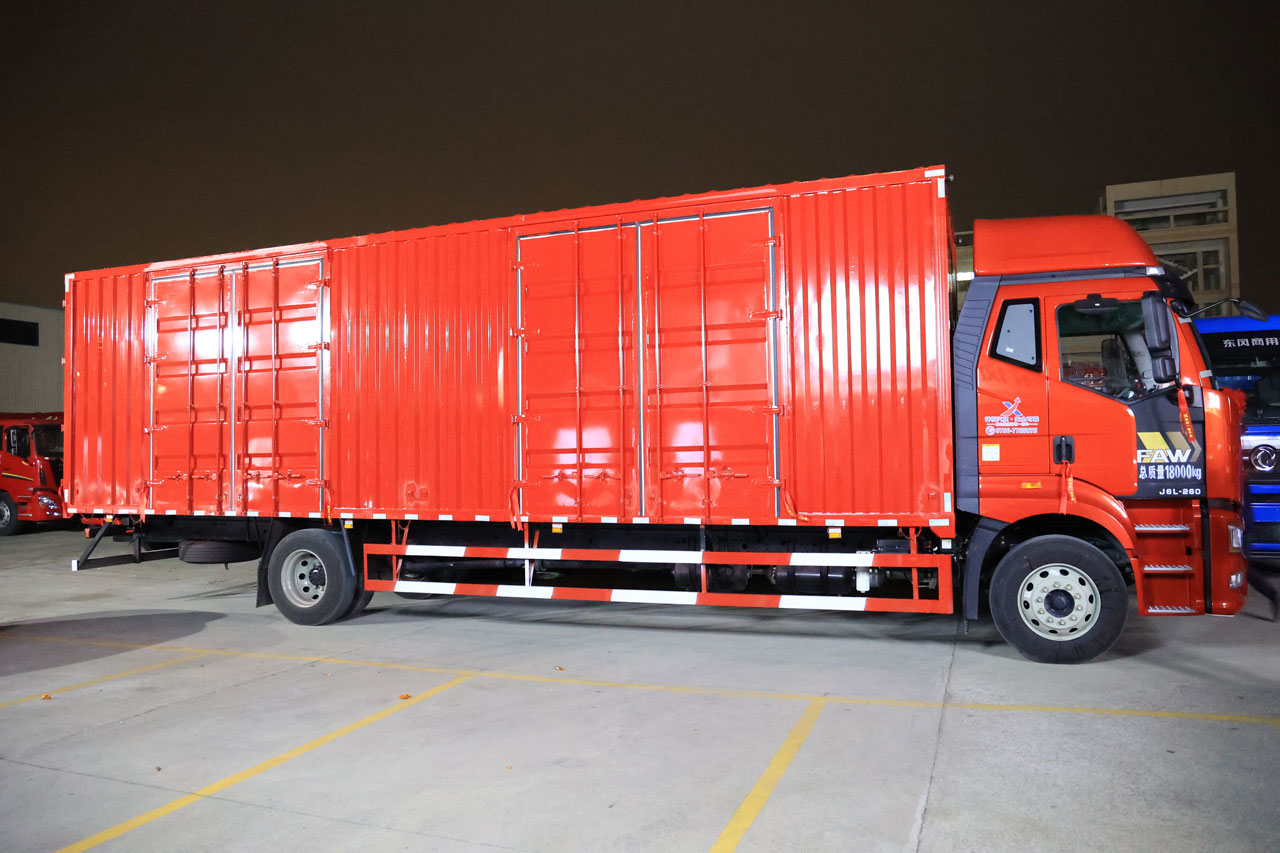5J4A4100.jpg