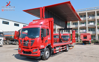 东风天锦KR平顶8米翼开启厢式运输车