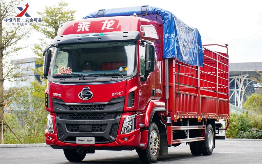 乘龙H5仓栅车6.8米