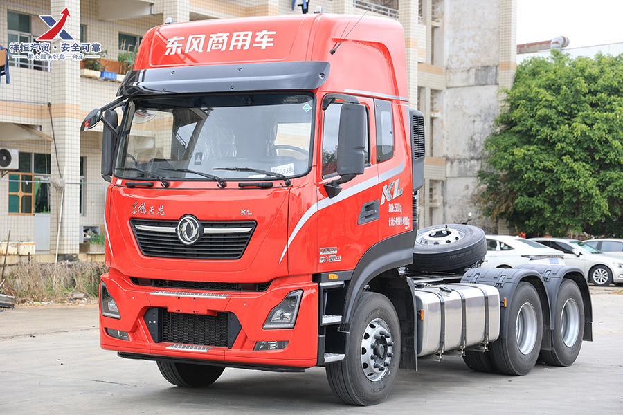 東風(fēng)天龍KL自動(dòng)擋牽引車(chē)