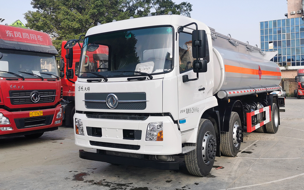 3类易燃液体罐式运输车