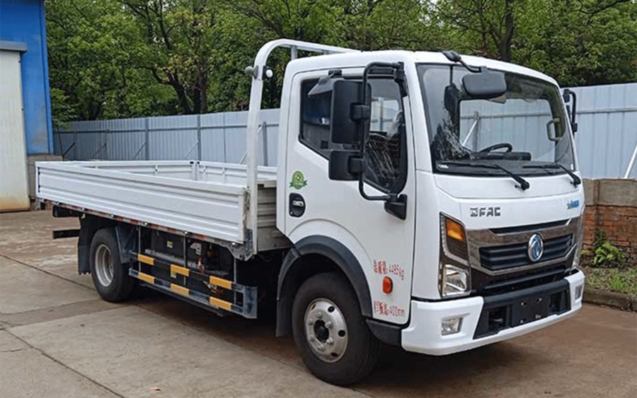 东风EV350-pro纯电4.2米蓝牌栏板车